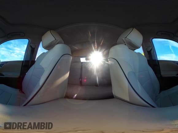 ✅ 2022 Toyota RAV4 Hybrid XLE • VIN: 2T3RWRFV9NW130651 • Lot: 43316229. Wystawiony na IAAI z przebiegiem 44 105 mil. Bezpłatny archiwum sprzedaży aukcyjnych z USA i szczegółowy raport historii pojazdu na DreamBid. Zdjęcie 19.