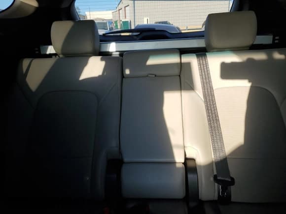 ✅ 2017 Hyundai Santa Fe 2.4L • VIN: 5XYZU3LB0HG410491 • Лот: 46858654. Опубликован ранее на Copart с пробегом 82 284 миль. Бесплатный доступ к архиву аукционных продаж из США и подробный отчёт об истории автомобиля на DreamBid. Изображение 10.