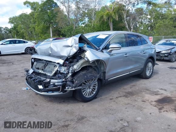 ✅ 2020 Lincoln Nautilus Standard • VIN: 2LMPJ6J95LBL25595 • Lot: 41423501. Wystawiony na IAAI z przebiegiem 40 040 mil. Bezpłatny archiwum sprzedaży aukcyjnych z USA i szczegółowy raport historii pojazdu na DreamBid. Zdjęcie 2.