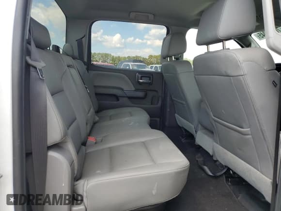 ✅ 2018 GMC Sierra 2500HD • VIN: 1GT12REG6JF182763 • Lot: 70717945. Wystawiony na Copart z przebiegiem 140 046 mil. Bezpłatny archiwum sprzedaży aukcyjnych z USA i szczegółowy raport historii pojazdu na DreamBid. Zdjęcie 10.