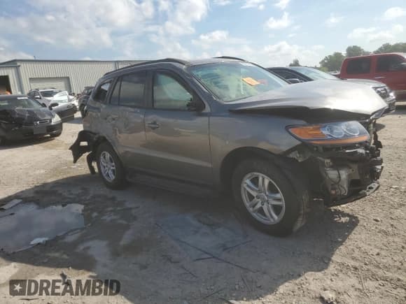 ✅ 2011 Hyundai Santa Fe GLS • VIN: 5XYZGDAB8BG009004 • Лот: 69777375. Опубликован ранее на Copart с пробегом Не указан. Бесплатный доступ к архиву аукционных продаж из США и подробный отчёт об истории автомобиля на DreamBid. Изображение 4.