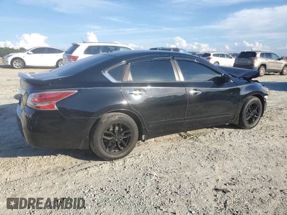 2015 Nissan Altima S with VIN 1N4AL3AP5FC594736, listed as a Copart auction lot 85823375 with Not provided miles and Salvage title. Bid and sale history available at DreamBid. Image 3.