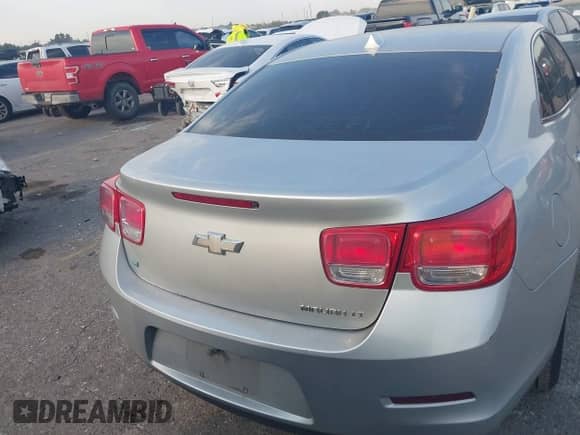 2014 Chevrolet Malibu LT with VIN 1G11C5SL7EF257184, listed as a IAAI auction lot 43213194 with 171,225 mi miles and . Bid and sale history available at DreamBid. Image 15.