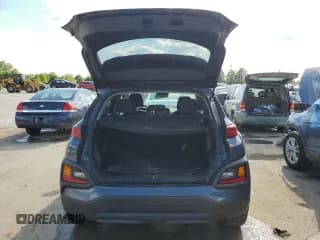 ✅ 2020 Hyundai Kona SEL • VIN: KM8K22AA2LU481089 • Лот: 63308174. Опубликован ранее на Copart с пробегом 93 700 миль. Бесплатный доступ к архиву аукционных продаж из США и подробный отчёт об истории автомобиля на DreamBid. Изображение 6.