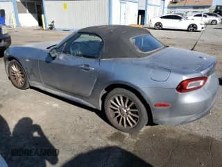 ✅ 2017 FIAT 124 Spider Elaborazione Abarth • VIN: JC1NFAEK2H0103238 • Лот: 78315514. Опубликован ранее на Copart с пробегом 86 171 миль. Бесплатный доступ к архиву аукционных продаж из США и подробный отчёт об истории автомобиля на DreamBid. Изображение 2.