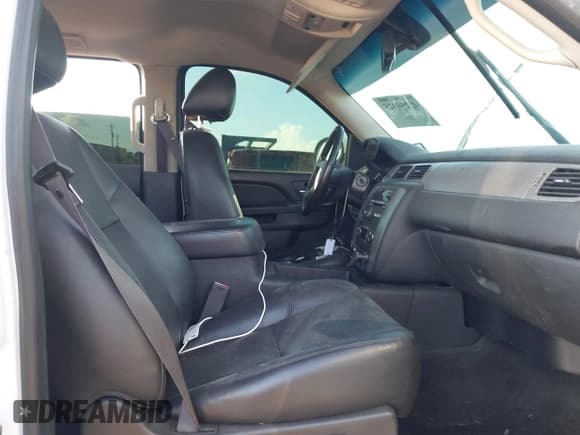 ✅ 2012 Chevrolet Silverado 2500HD LTZ • VIN: 1GC1KYE85CF175082 • Lot: 43259325. Listed on IAAI with Not provided. Free auction sales archive from the USA and detailed vehicle history report at DreamBid. Image 5.