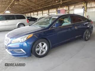 2016 Hyundai Sonata SE z VIN 5NPE24AFXGH290707, wystawiony jako Copart lot #82101685 z przebiegiem 160 797 mil mil oraz Szkoda całkowita • Salvage title. Historia ofert i sprzedaży dostępna na DreamBid. Obrazek 1.