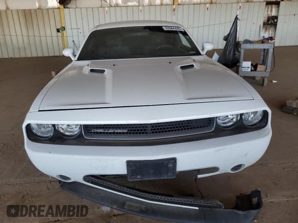 ✅ 2013 Dodge Challenger SXT • VIN: 2C3CDYAG8DH648784 • Lot: 92084445. Wystawiony na Copart z przebiegiem 106 855 mil. Bezpłatny archiwum sprzedaży aukcyjnych z USA i szczegółowy raport historii pojazdu na DreamBid. Zdjęcie 5.