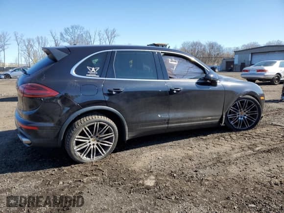 ✅ 2016 Porsche Cayenne S • VIN: WP1AB2A26GLA95360 • Lot: 53270765. Listed on Copart with 79,285 mi. Free auction sales archive from the USA and detailed vehicle history report at DreamBid. Image 3.