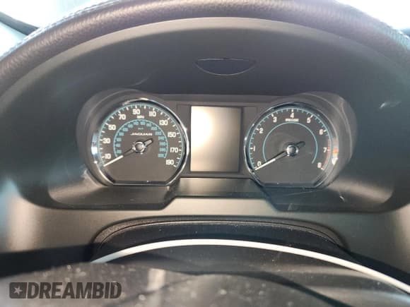 ✅ 2014 Jaguar XF T • VIN: SAJWA0ES0EPU19130 • Lot: 90946545. Wystawiony na Copart z przebiegiem Nie podano. Bezpłatny archiwum sprzedaży aukcyjnych z USA i szczegółowy raport historii pojazdu na DreamBid. Zdjęcie 9.