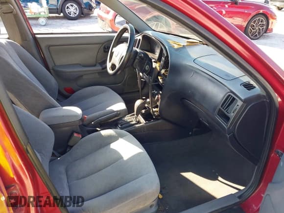 ✅ 2004 Hyundai Elantra GLS • VIN: KMHDN46D94U733209 • Lot: 42001669. Listed on IAAI with Not provided. Free auction sales archive from the USA and detailed vehicle history report at DreamBid. Image 5.