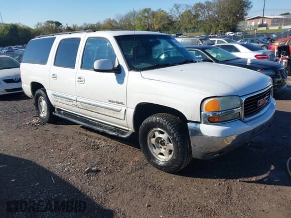 ✅ 2003 GMC Yukon XL SLT • VIN: 3GKFK16Z23G289273 • Lot: 43600285. Listed on IAAI with 269,317 mi. Free auction sales archive from the USA and detailed vehicle history report at DreamBid. Image 1.