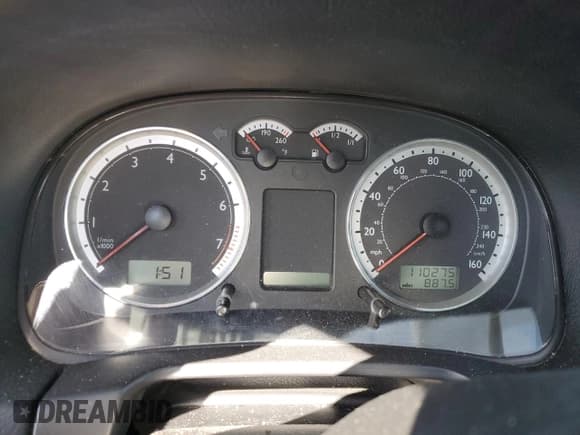 ✅ 2004 Volkswagen Jetta GL • VIN: 3VWRA69M44M112877 • Лот: 60824894. Опубликован ранее на Copart с пробегом 110 275 миль. Бесплатный доступ к архиву аукционных продаж из США и подробный отчёт об истории автомобиля на DreamBid. Изображение 9.