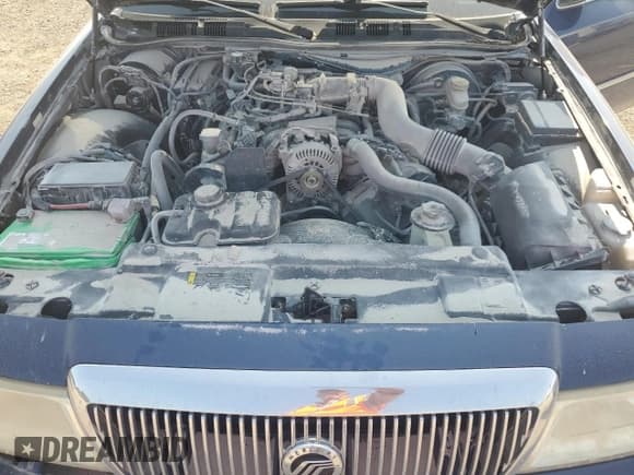 ✅ 2004 Mercury Grand Marquis LS Premium • VIN: 2MEHM75W94X647113 • Лот: 71641755. Опубликован ранее на Copart с пробегом 309 865 миль. Бесплатный доступ к архиву аукционных продаж из США и подробный отчёт об истории автомобиля на DreamBid. Изображение 11.