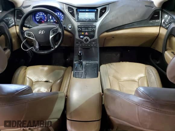 2015 Hyundai Azera z VIN KMHFG4JG3FA472426, wystawiony jako Copart lot #53330305 z przebiegiem 220 760 mil mil oraz Czysty tytuł • Clean title. Historia ofert i sprzedaży dostępna na DreamBid. Obrazek 8.