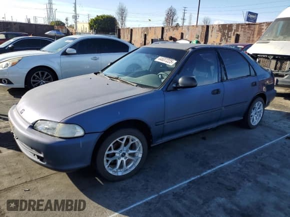 ✅ 1995 Honda Civic DX • VIN: JHMEG8645SS011835 • Лот: 44637225. Опубликован ранее на Copart с пробегом 57 927 миль. Бесплатный доступ к архиву аукционных продаж из США и подробный отчёт об истории автомобиля на DreamBid. Изображение 1.