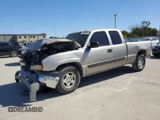 2003 Chevrolet Silverado 1500 LS с VIN 2GCEC19VX31387229, выставлен на аукционе Copart как лот 82535695 с пробегом 193 260 миль миль и Списание • Salvage title. История ставок и продаж доступна на DreamBid. Изображение 1.