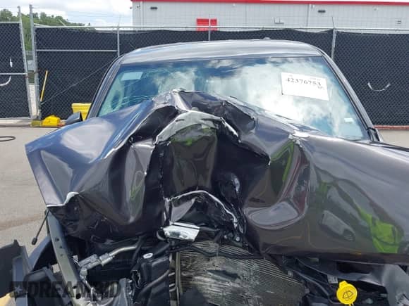 2024 Ram 1500 SLT z VIN 1C6RR6GG9RS135957, wystawiony jako IAAI lot #42376753 z przebiegiem 28 240 mil mil oraz . Historia ofert i sprzedaży dostępna na DreamBid. Obrazek 10.