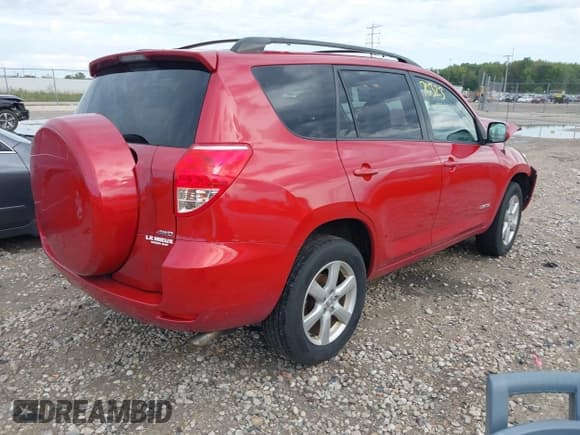✅ 2007 Toyota RAV4 Limited • VIN: JTMBK31V075035424 • Lot: 43270323. Wystawiony na IAAI z przebiegiem 228 280 mil. Bezpłatny archiwum sprzedaży aukcyjnych z USA i szczegółowy raport historii pojazdu na DreamBid. Zdjęcie 4.