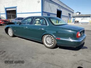 ✅ 2007 Jaguar XJ Series XJ8 • VIN: SAJWA71BX7SH13359 • Lot: 66035845. Wystawiony na Copart z przebiegiem 98 606 mil. Bezpłatny archiwum sprzedaży aukcyjnych z USA i szczegółowy raport historii pojazdu na DreamBid. Zdjęcie 2.