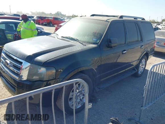 ✅ 2014 Ford Expedition Limited • VIN: 1FMJU1K54EEF07061 • Lot: 43894714. Listed on IAAI with 235,789 mi. Free auction sales archive from the USA and detailed vehicle history report at DreamBid. Image 17.