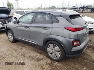 ✅ 2021 Hyundai Kona Limited • VIN: KM8K33AG2MU131258 • Лот: 70238183. Опубликован ранее на Copart с пробегом 73 366 миль. Бесплатный доступ к архиву аукционных продаж из США и подробный отчёт об истории автомобиля на DreamBid. Изображение 2.