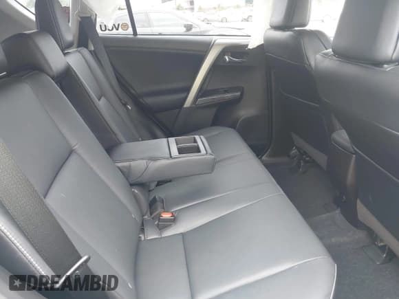 ✅ 2017 Toyota RAV4 Limited • VIN: 2T3DFREV5HW678713 • Lot: 42457404. Listed on IAAI with 38,949 mi. Free auction sales archive from the USA and detailed vehicle history report at DreamBid. Image 8.