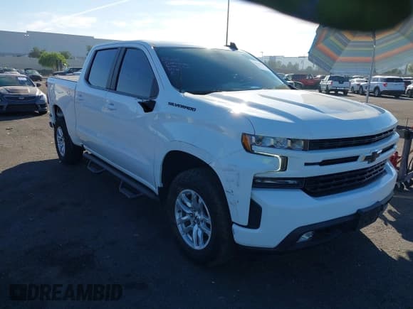 ✅ 2022 Chevrolet Silverado 1500 RST • VIN: 1GCUYEEDXNZ135976 • Lot: 43594918. Wystawiony na IAAI z przebiegiem 85 566 mil. Bezpłatny archiwum sprzedaży aukcyjnych z USA i szczegółowy raport historii pojazdu na DreamBid. Zdjęcie 1.