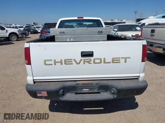 ✅ 2000 Chevrolet S-10 LS • VIN: 1GCCS145XYK204498 • Лот: 42930847. Опубликован ранее на IAAI с пробегом 177 415 миль. Бесплатный доступ к архиву аукционных продаж из США и подробный отчёт об истории автомобиля на DreamBid. Изображение 16.