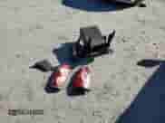 2002 Chevrolet Silverado 1500 LS z VIN 1GCEK14T02Z125766, wystawiony jako Copart lot #47997915 z przebiegiem 201 882 mil mil oraz Szkoda całkowita • Salvage title. Historia ofert i sprzedaży dostępna na DreamBid. Obrazek 12.