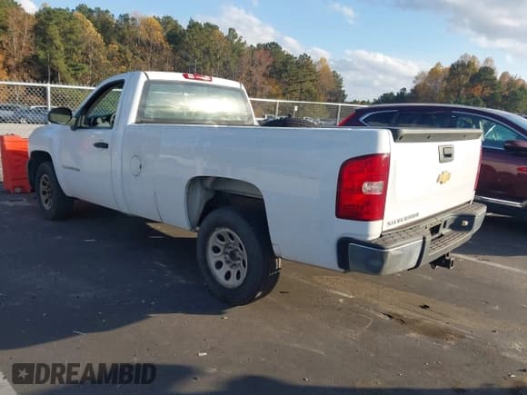 ✅ 2007 Chevrolet Silverado 1500 Work Truck • VIN: 1GCEC14C57Z591942 • Lot: 43617791. Listed on IAAI with 222,492 mi. Free auction sales archive from the USA and detailed vehicle history report at DreamBid. Image 3.