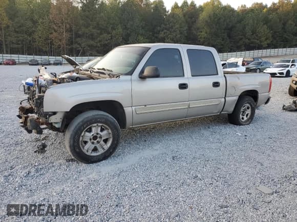 ✅ 2005 Chevrolet Silverado 1500 LS • VIN: 2GCEC13T251116577 • Лот: 77739404. Опубликован ранее на Copart с пробегом 214 491 миль. Бесплатный доступ к архиву аукционных продаж из США и подробный отчёт об истории автомобиля на DreamBid. Изображение 1.