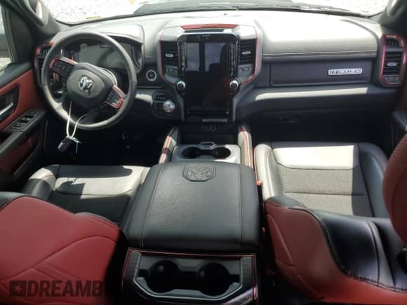 2025 Ram 1500 Rebel z VIN 1C6SRFLP5SN521500, wystawiony jako Copart lot #67063795 z przebiegiem 15 845 mil mil oraz Szkoda całkowita • Salvage title. Historia ofert i sprzedaży dostępna na DreamBid. Obrazek 8.