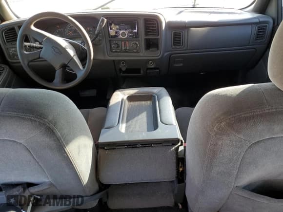 ✅ 2006 Chevrolet Silverado 1500 LS • VIN: 2GCEC13V261320668 • Лот: 76567194. Опубликован ранее на Copart с пробегом 255 749 миль. Бесплатный доступ к архиву аукционных продаж из США и подробный отчёт об истории автомобиля на DreamBid. Изображение 8.