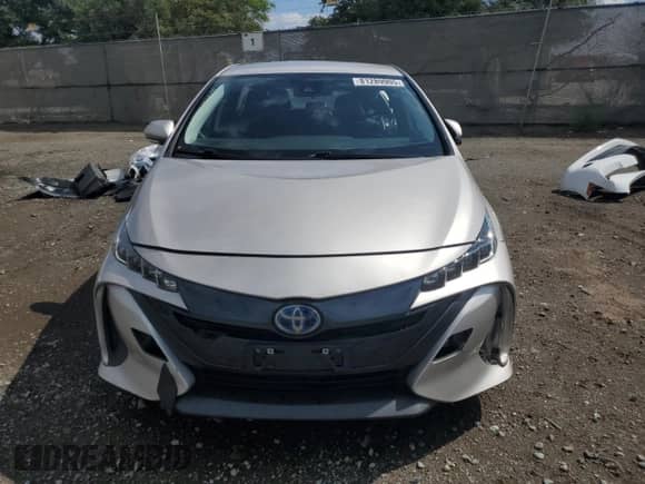 2021 Toyota Prius LE z VIN JTDKAMFP6M3186049, wystawiony jako Copart lot #81289905 z przebiegiem 271 061 mil mil oraz Szkoda całkowita • Salvage title. Historia ofert i sprzedaży dostępna na DreamBid. Obrazek 5.