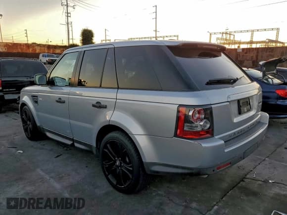 ✅ 2010 Land Rover Range Rover Sport HSE Lux • VIN: SALSK2D4XAA244092 • Lot: 95804825. Listed on Copart with 89,919 mi. Free auction sales archive from the USA and detailed vehicle history report at DreamBid. Image 2.