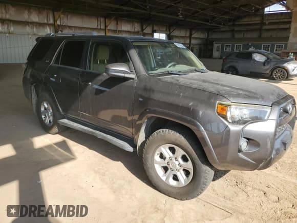 ✅ 2018 Toyota 4Runner SR5 • VIN: JTEBU5JR0J5516950 • Lot: 71917545. Wystawiony na Copart z przebiegiem 75 735 mil. Bezpłatny archiwum sprzedaży aukcyjnych z USA i szczegółowy raport historii pojazdu na DreamBid. Zdjęcie 4.