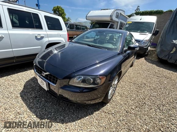 ✅ 2009 Volvo C70 • VIN: YV1MC67299J073338 • Lot: 58384485. Listed on Copart with 72,828 mi. Free auction sales archive from the USA and detailed vehicle history report at DreamBid. Image 2.