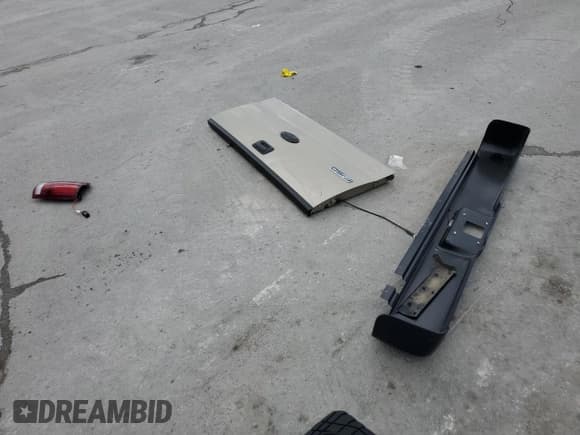 ✅ 2008 Ford F-150 XL • VIN: 1FTRW12W58FB65662 • Лот: 56804545. Опубликован ранее на Copart с пробегом 140 470 миль. Бесплатный доступ к архиву аукционных продаж из США и подробный отчёт об истории автомобиля на DreamBid. Изображение 12.