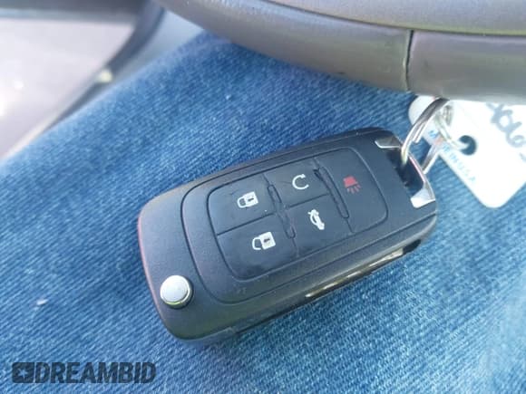 ✅ 2013 Buick LaCrosse Premium 1 • VIN: 1G4GF5E38DF189895 • Лот: 43640154. Опубликован ранее на IAAI с пробегом 100 351 миль. Бесплатный доступ к архиву аукционных продаж из США и подробный отчёт об истории автомобиля на DreamBid. Изображение 11.