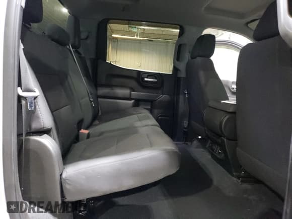 ✅ 2020 Chevrolet Silverado 1500 Custom • VIN: 1GCPYBEK1LZ346796 • Lot: 71002734. Wystawiony na Copart z przebiegiem 46 669 mil. Bezpłatny archiwum sprzedaży aukcyjnych z USA i szczegółowy raport historii pojazdu na DreamBid. Zdjęcie 11.