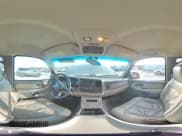 ✅ 2002 Chevrolet Suburban Z71 • VIN: 3GNFK16Z42G220151 • Лот: 44304335. Опубликован ранее на Copart с пробегом 223 194 миль. Бесплатный доступ к архиву аукционных продаж из США и подробный отчёт об истории автомобиля на DreamBid. Изображение 14.