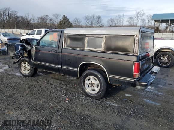 1991 Chevrolet S-10 EL X81 z VIN 1GCCT14ZXM8207246, wystawiony jako Copart lot #43023505 z przebiegiem 323 820 mil mil oraz Szkoda całkowita • Salvage title. Historia ofert i sprzedaży dostępna na DreamBid. Obrazek 2.