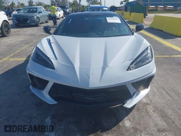 ✅ 2022 Chevrolet Corvette 1LT • VIN: 1G1YA3D48N5116323 • Lot: 43860009. Wystawiony na IAAI z przebiegiem 26 136 mil. Bezpłatny archiwum sprzedaży aukcyjnych z USA i szczegółowy raport historii pojazdu na DreamBid. Zdjęcie 6.
