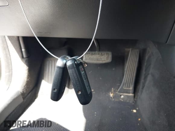 ✅ 2011 Hyundai Equus Signature • VIN: KMHGH4JF7BU035935 • Lot: 43344112. Listed on IAAI with 145,342 mi. Free auction sales archive from the USA and detailed vehicle history report at DreamBid. Image 11.