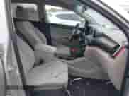 2021 Hyundai Tucson SE z VIN KM8J2CA45MU395868, wystawiony jako IAAI lot #43270045 z przebiegiem 112 896 mil mil oraz . Historia ofert i sprzedaży dostępna na DreamBid. Obrazek 5.