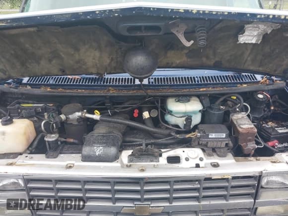 ✅ 1995 Chevrolet Chevy Van • VIN: 1GBEG25K0SF177840 • Лот: 42251083. Опубликован ранее на IAAI с пробегом 114 495 миль. Бесплатный доступ к архиву аукционных продаж из США и подробный отчёт об истории автомобиля на DreamBid. Изображение 10.