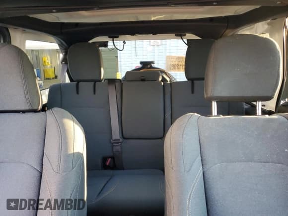 ✅ 2024 Jeep Wrangler Sport S • VIN: 1C4RJXN67RW324020 • Лот: 74993914. Опубликован ранее на Copart с пробегом 2 169 миль. Бесплатный доступ к архиву аукционных продаж из США и подробный отчёт об истории автомобиля на DreamBid. Изображение 10.