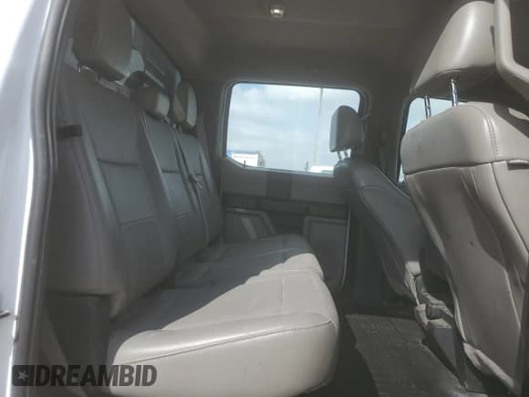 ✅ 2018 Ford F-350 XL • VIN: 1FT8W3BT5JEB89050 • Лот: 54020355. Опубликован ранее на Copart с пробегом 150 621 миль. Бесплатный доступ к архиву аукционных продаж из США и подробный отчёт об истории автомобиля на DreamBid. Изображение 10.