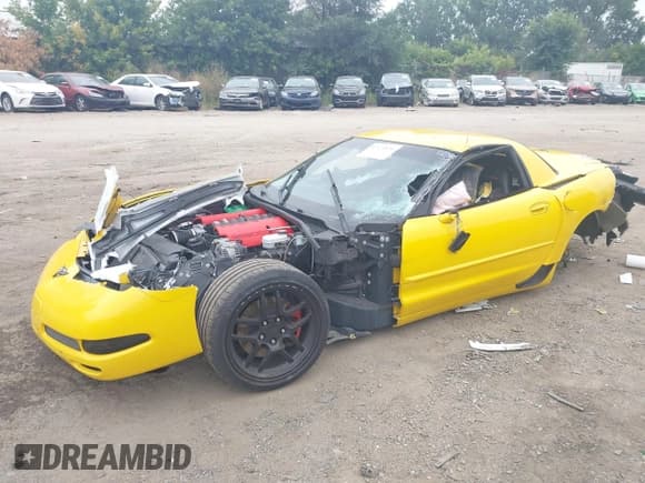 ✅ 2003 Chevrolet Corvette Z06 • VIN: 1G1YY12S335130368 • Lot: 43175536. Wystawiony na IAAI z przebiegiem Nie podano. Bezpłatny archiwum sprzedaży aukcyjnych z USA i szczegółowy raport historii pojazdu na DreamBid. Zdjęcie 2.